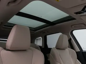 BMW X1 xD25e xLine Panorama 360 HUD DAB ACC Sport