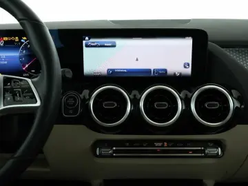 MERCEDES-BENZ GLA 220 4M PROGRESSIVE ADVANCED AHK VO&hellip;