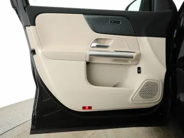 MERCEDES-BENZ GLA 220 4M PROGRESSIVE ADVANCED AHK VO&hellip;