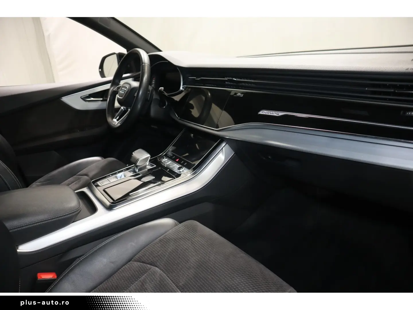 AUDI Q8 55 TFSI quattro S-Line B&O Matrix