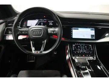 AUDI Q8 55 TFSI quattro S-Line B&O Matrix