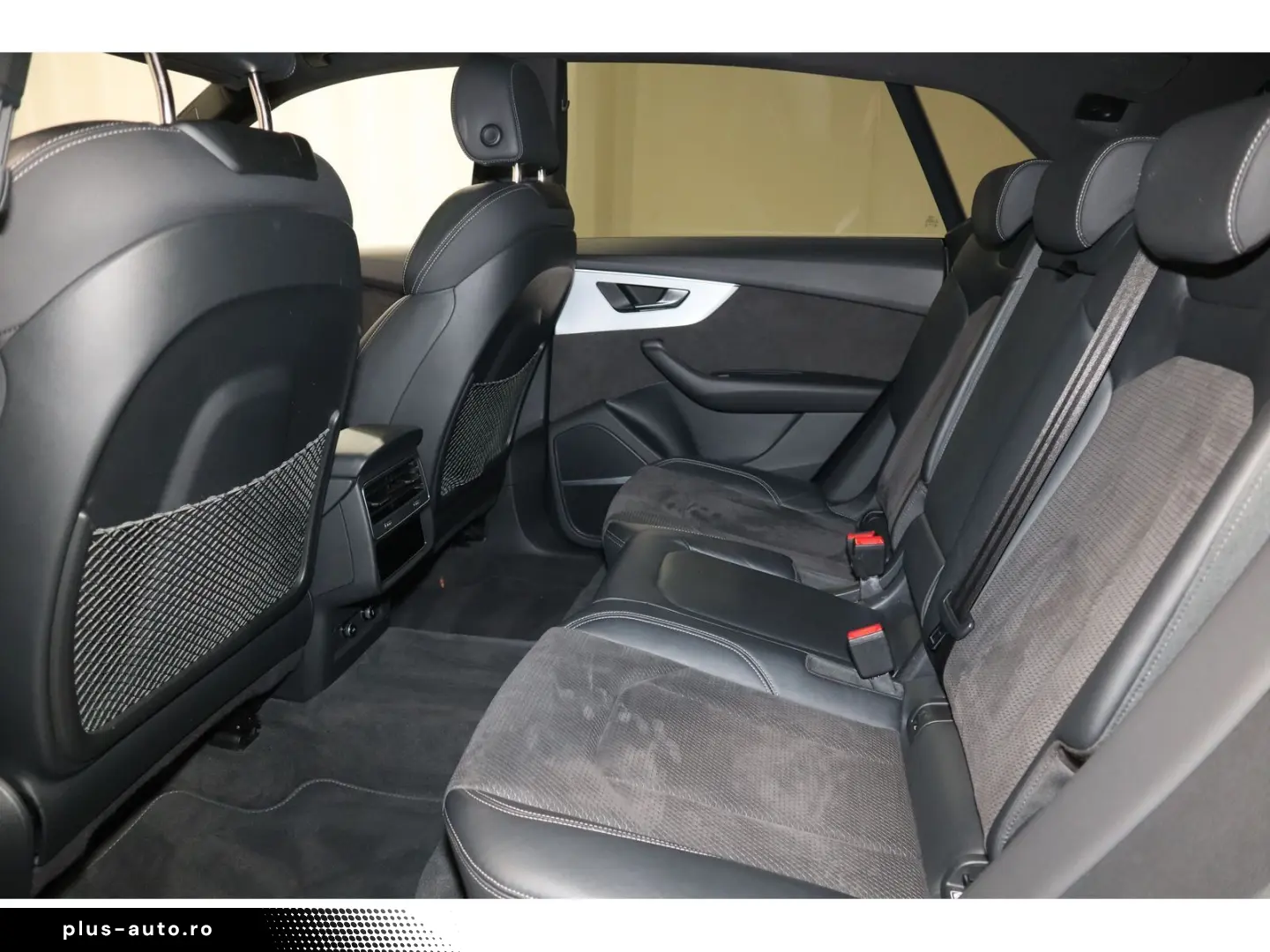 AUDI Q8 55 TFSI quattro S-Line B&O Matrix