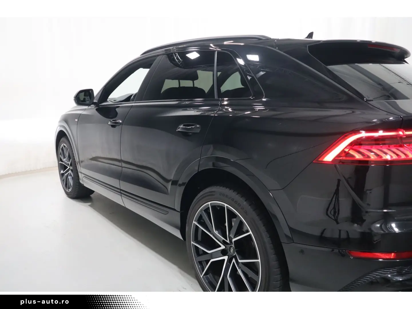 AUDI Q8 55 TFSI quattro S-Line B&O Matrix