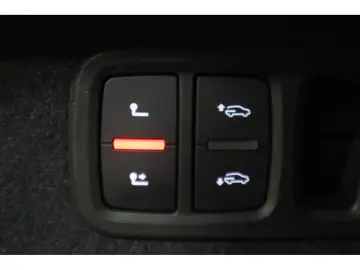 AUDI Q8 55 TFSI quattro S-Line B&O Matrix