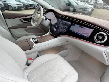 MERCEDES-BENZ EQS 580 AMG Line 4-Matic Panoramdach B&hellip;