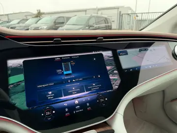 MERCEDES-BENZ EQS 580 AMG Line 4-Matic Panoramdach B&hellip;