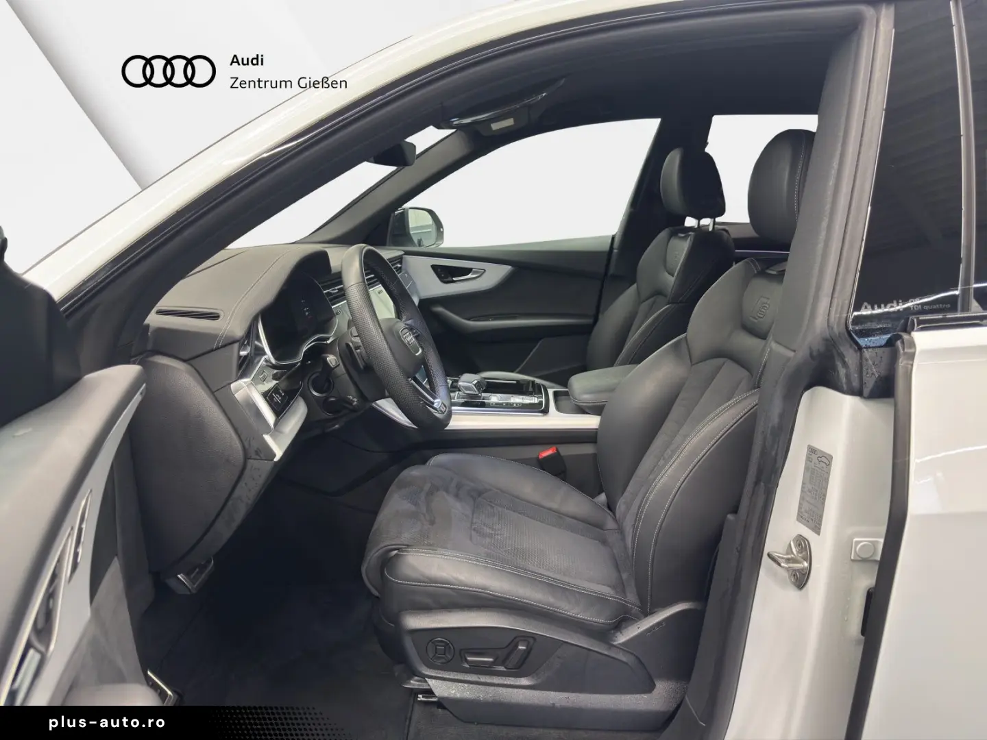 AUDI Q8 50 TDI quattro S line Black HuD Matrix AHK
