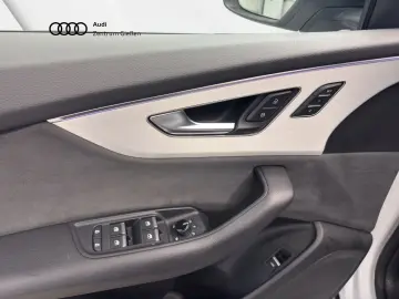 AUDI Q8 50 TDI quattro S line Black HuD Matrix AHK