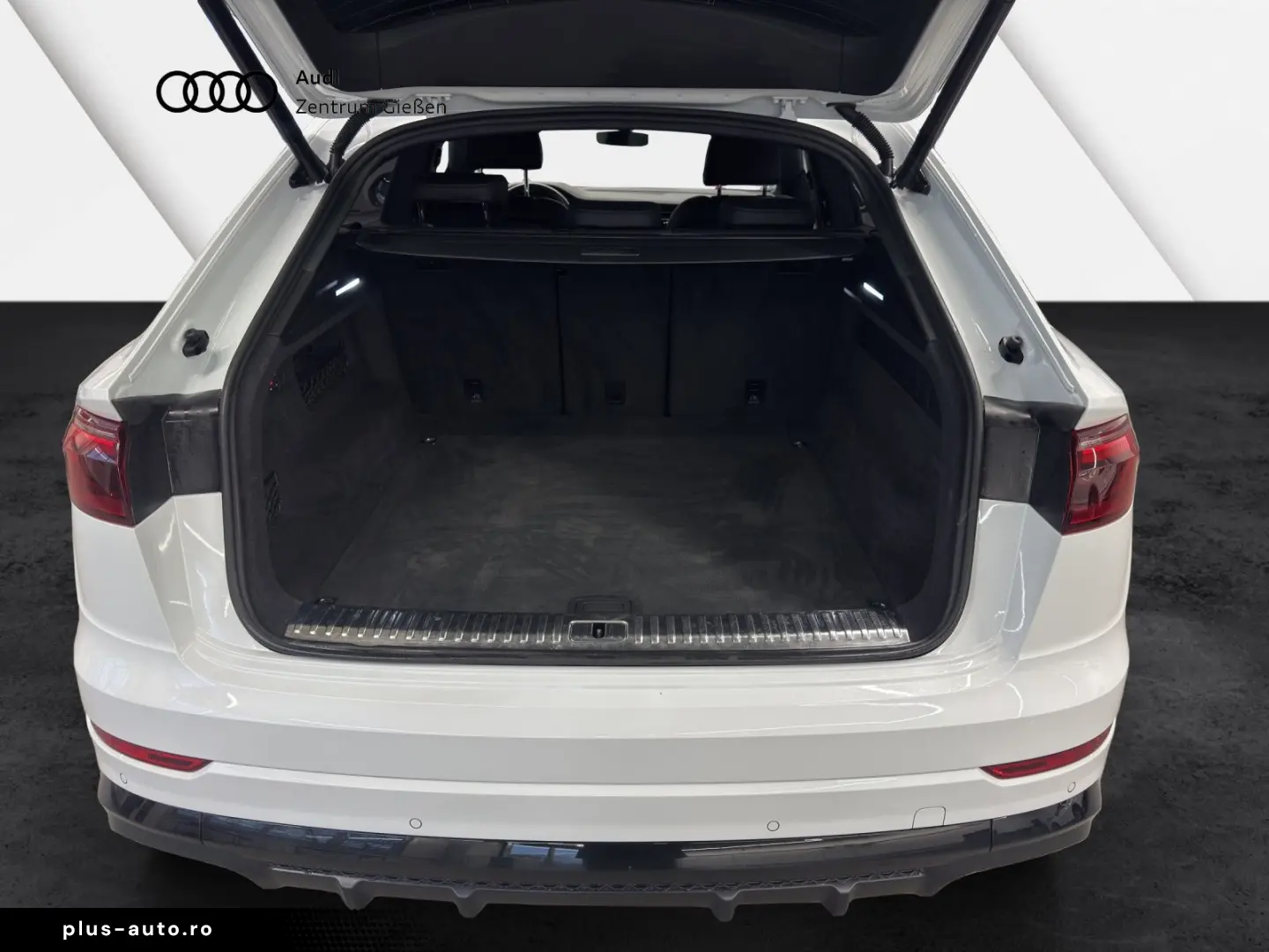 AUDI Q8 50 TDI quattro S line Black HuD Matrix AHK