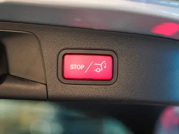 MERCEDES-BENZ EQA 350 4M AMG Line Night sage CarPlay&hellip;