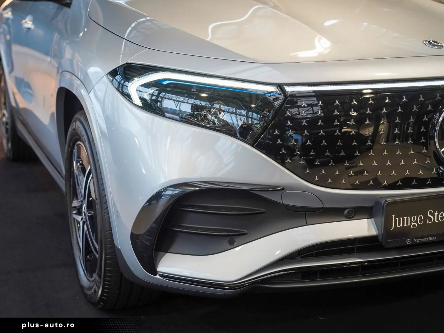 MERCEDES-BENZ EQA 350 4M AMG Line Night sage CarPlay&hellip;