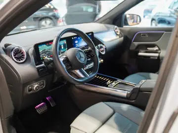 MERCEDES-BENZ EQA 350 4M AMG Line Night sage CarPlay&hellip;