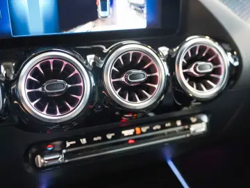 MERCEDES-BENZ EQA 350 4M AMG Line Night sage CarPlay&hellip;