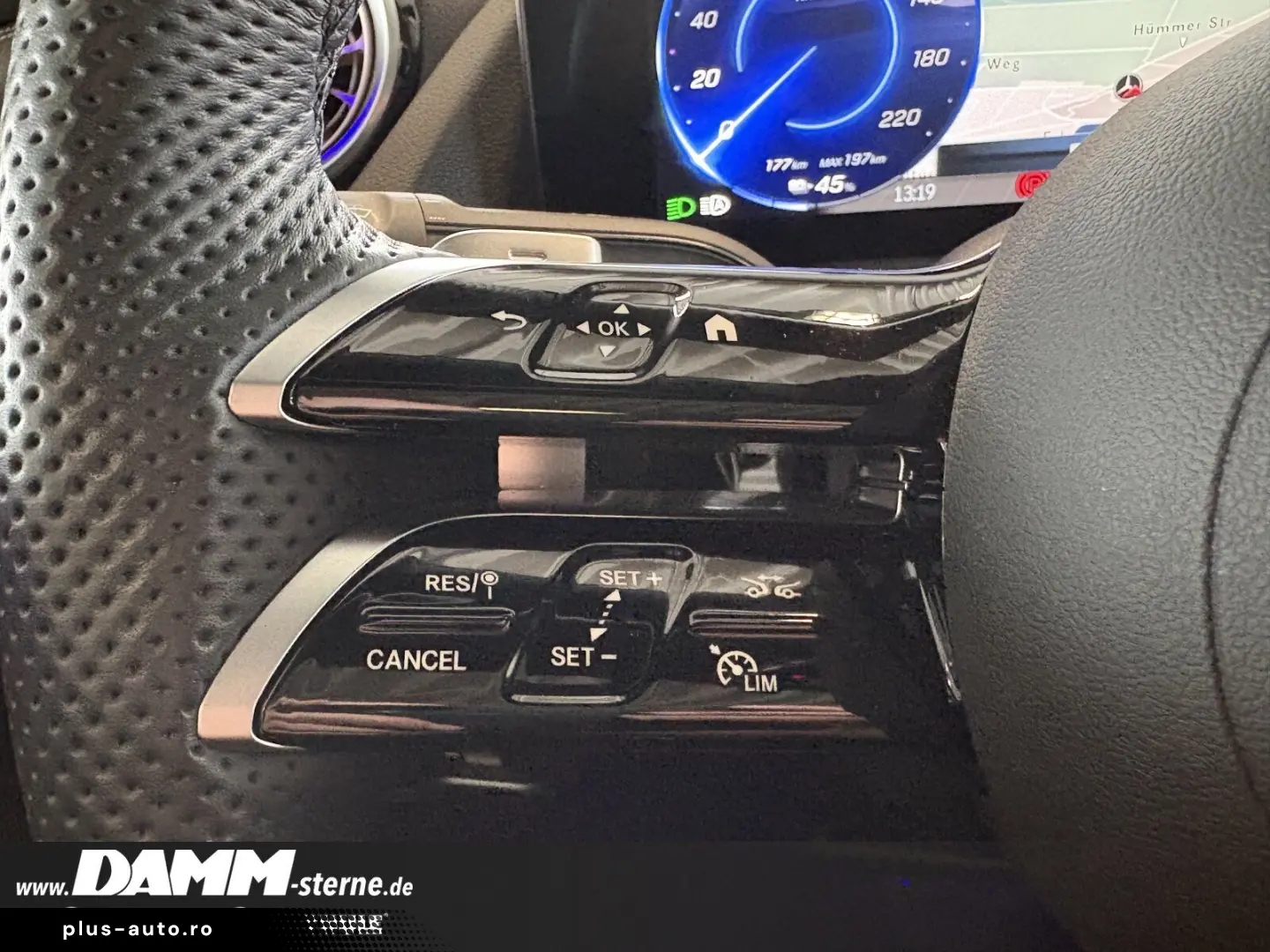 MERCEDES-BENZ EQA 300 4M ElectricArt   AHK Pano MEMO&hellip;