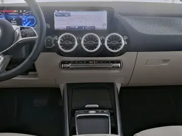 MERCEDES-BENZ EQA 300 4M PROG-ADV  DISTR AHK SOUND K&hellip;