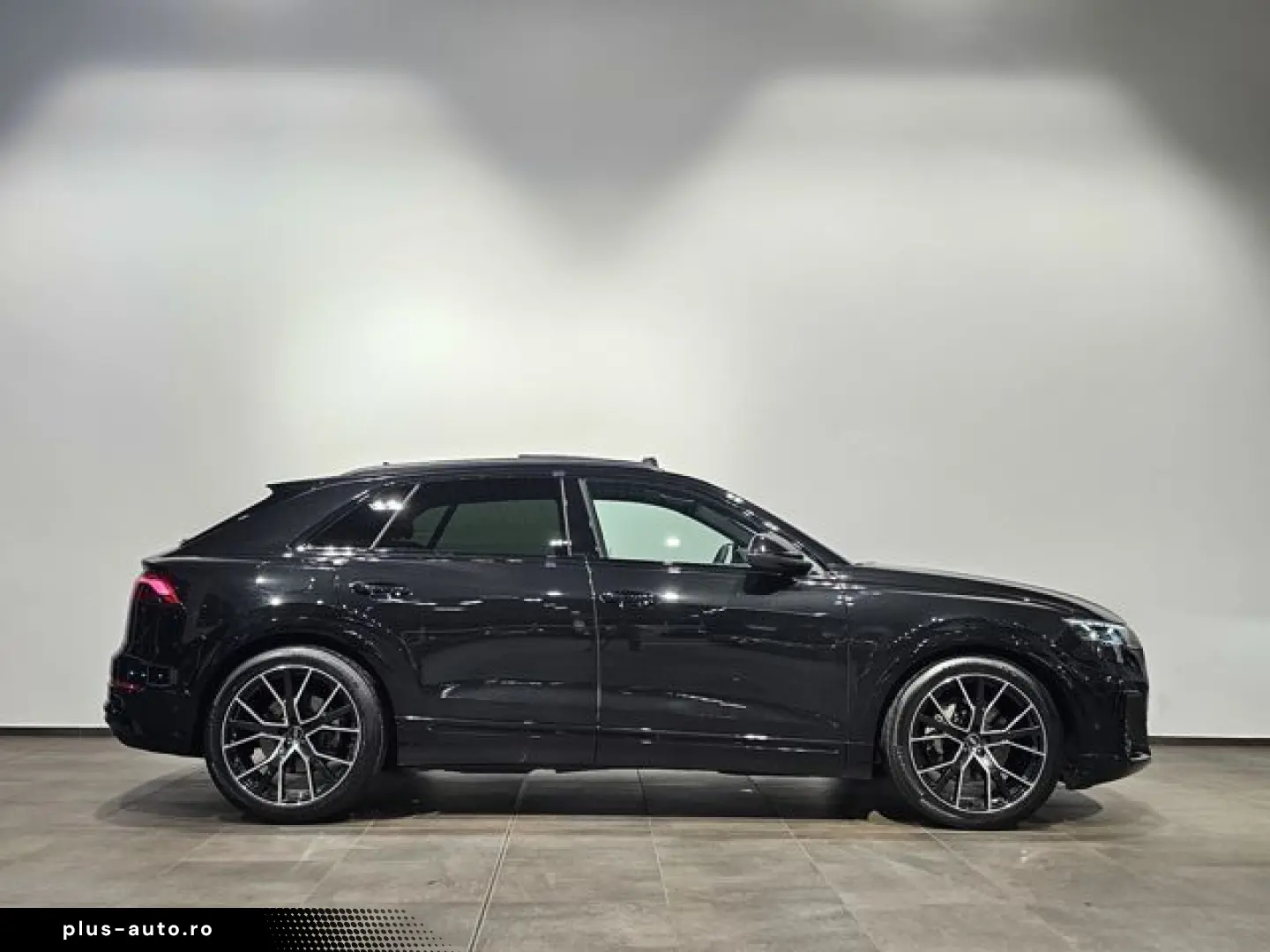 AUDI Q8 50 TDI S Line Black Pano Matrix Softc.Hud 22