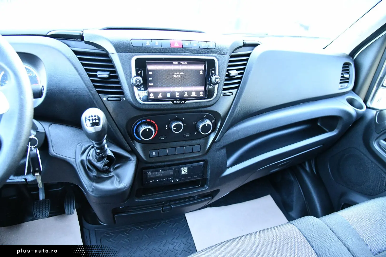 IVECO Daily 35C160 Pritsche   DOKA 3 0 Diesel AHK 3 5T