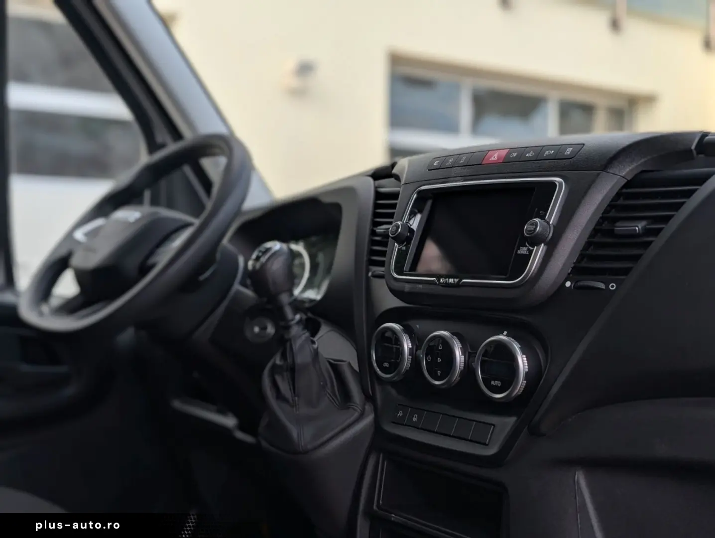 IVECO DAILY 35S16V L4H2 Kamera Navi Tempomat Klima AHK