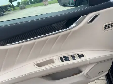 MASERATI Ghibli Modena Q4 MY23 CARBON-PACK   FUORISERIE