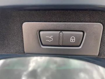 MASERATI Ghibli Modena Q4 MY23 CARBON-PACK   FUORISERIE