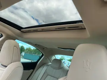 MASERATI Ghibli Modena Q4 MY23 CARBON-PACK   FUORISERIE