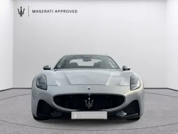 MASERATI GranTurismo 361 kW 3.0 V6 AWD Modena