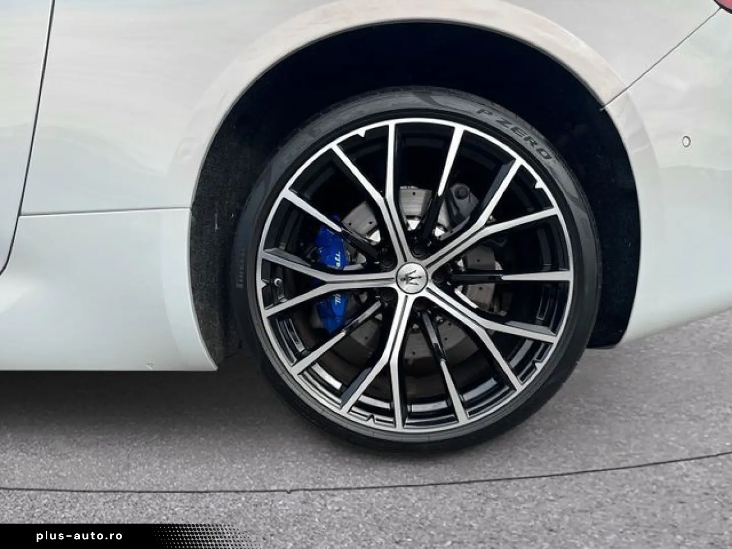 MASERATI GranTurismo 361 kW 3.0 V6 AWD Modena