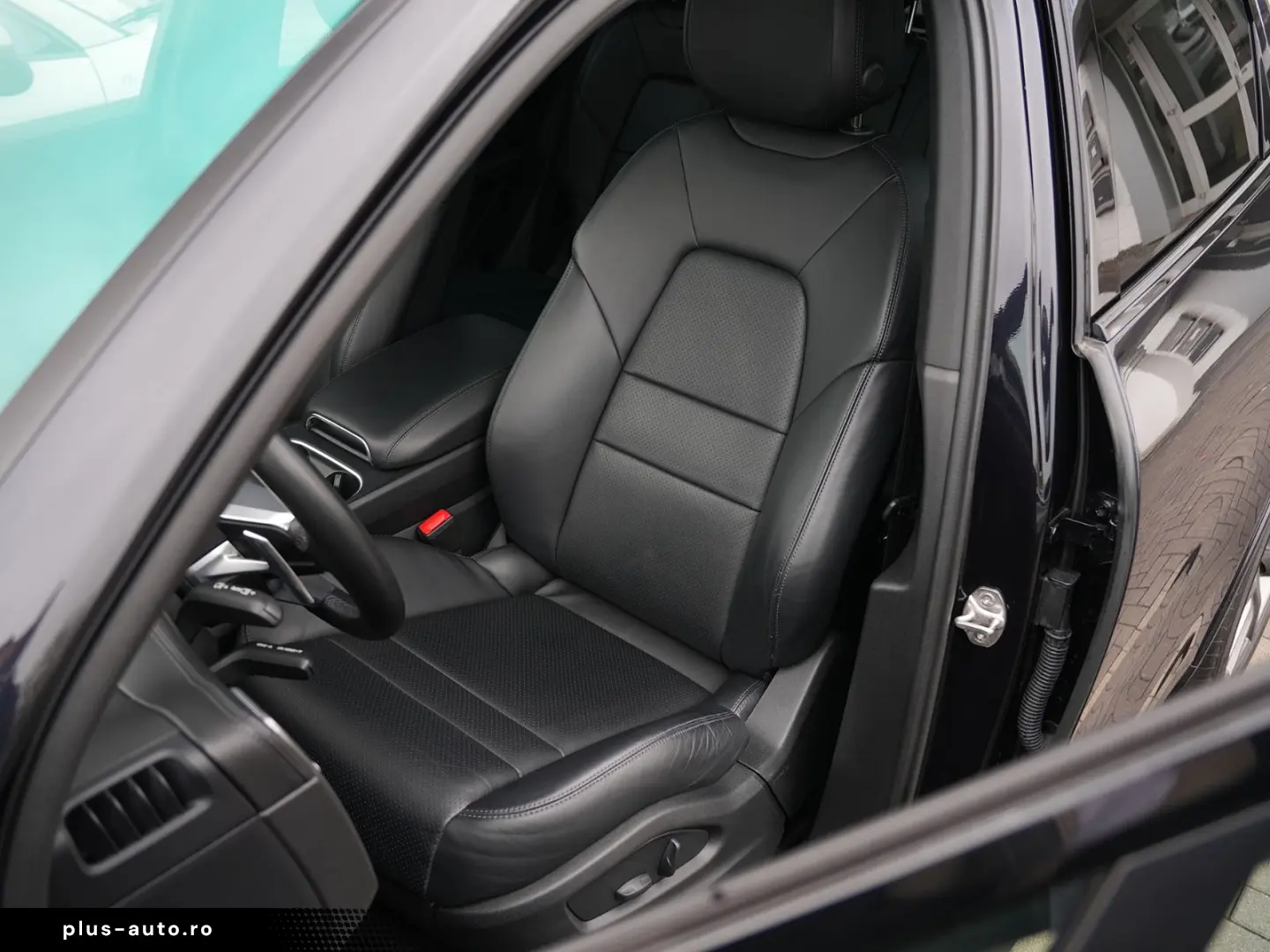 PORSCHE Cayenne E-Hybrid SPORTDESIGN-LUFTF-PANO-HUD-VOLL