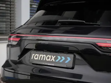 PORSCHE Cayenne E-Hybrid SPORTDESIGN-LUFTF-PANO-HUD-VOLL