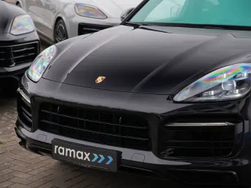 PORSCHE Cayenne E-Hybrid SPORTDESIGN-LUFTF-PANO-HUD-VOLL