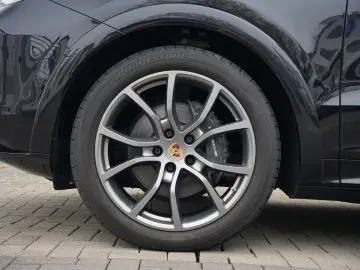 PORSCHE Cayenne E-Hybrid SPORTDESIGN-LUFTF-PANO-HUD-VOLL