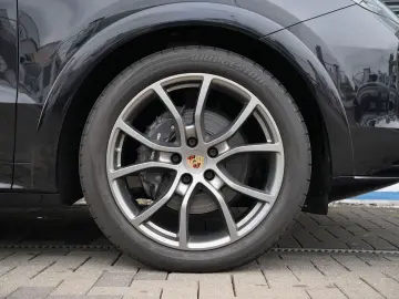 PORSCHE Cayenne E-Hybrid SPORTDESIGN-LUFTF-PANO-HUD-VOLL