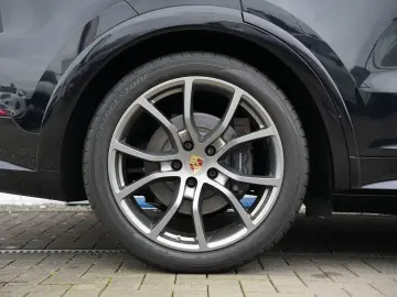 PORSCHE Cayenne E-Hybrid SPORTDESIGN-LUFTF-PANO-HUD-VOLL