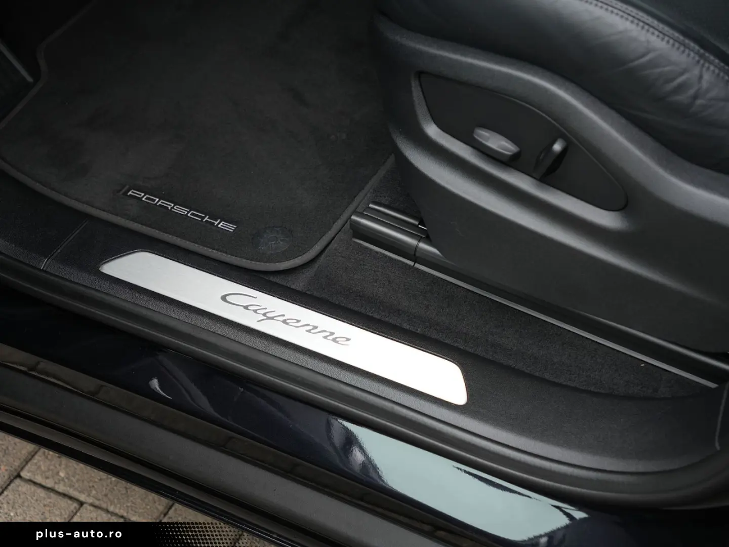 PORSCHE Cayenne E-Hybrid SPORTDESIGN-LUFTF-PANO-HUD-VOLL