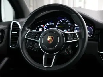 PORSCHE Cayenne E-Hybrid SPORTDESIGN-LUFTF-PANO-HUD-VOLL