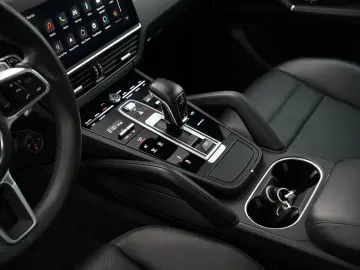 PORSCHE Cayenne E-Hybrid SPORTDESIGN-LUFTF-PANO-HUD-VOLL