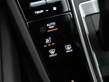 PORSCHE Cayenne E-Hybrid SPORTDESIGN-LUFTF-PANO-HUD-VOLL