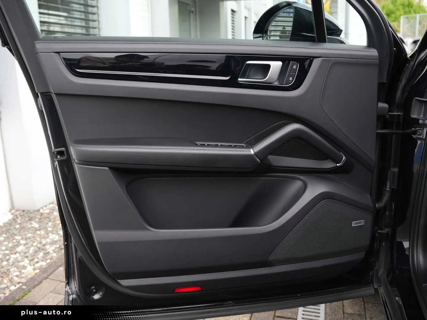PORSCHE Cayenne E-Hybrid SPORTDESIGN-LUFTF-PANO-HUD-VOLL