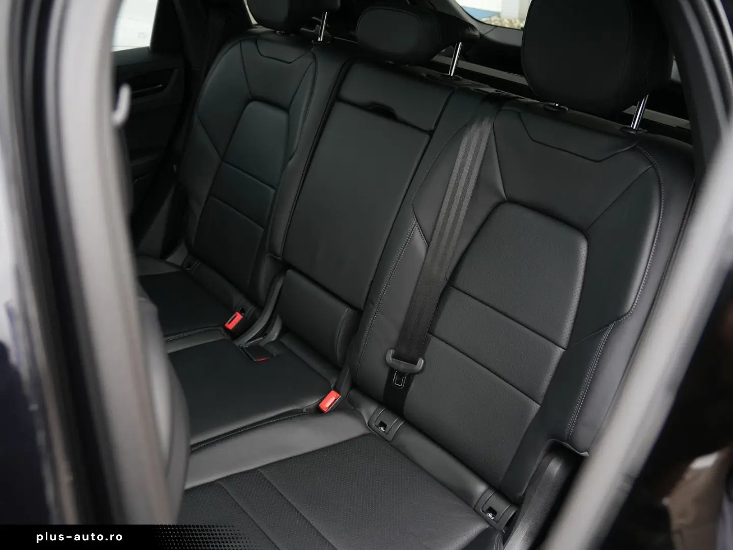 PORSCHE Cayenne E-Hybrid SPORTDESIGN-LUFTF-PANO-HUD-VOLL