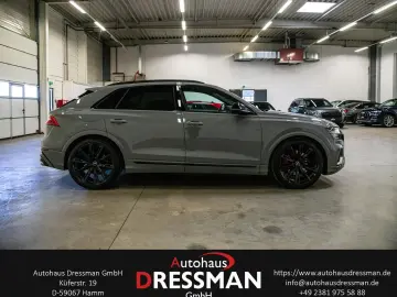 AUDI SQ8 4.0 TFSI B&O 360 ACC MATRIX LUFT Individual Lack