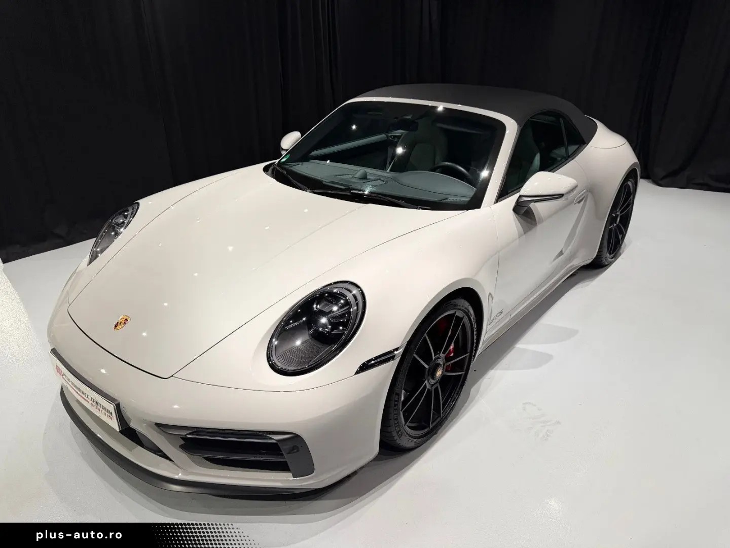 PORSCHE 911 992 CARRERA GTS CABRIO LED-MATRIX 360 BOSE