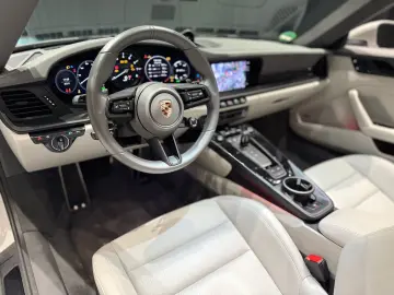 PORSCHE 911 992 CARRERA GTS CABRIO LED-MATRIX 360 BOSE