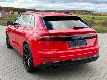 AUDI SQ8 TFSI  STANDHEIZUNG AHK PANO B&O HUD