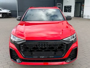 AUDI SQ8 TFSI  STANDHEIZUNG AHK PANO B&O HUD