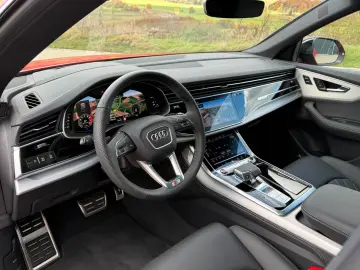 AUDI SQ8 TFSI  STANDHEIZUNG AHK PANO B&O HUD
