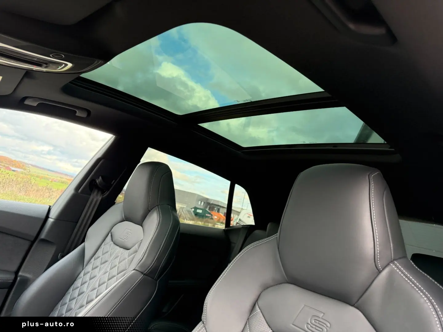 AUDI SQ8 TFSI  STANDHEIZUNG AHK PANO B&O HUD