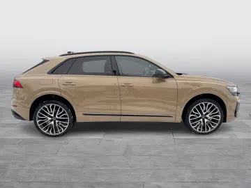 AUDI SQ8 TFSI Black  Laser Night Pano STHZ HuD AHK 360