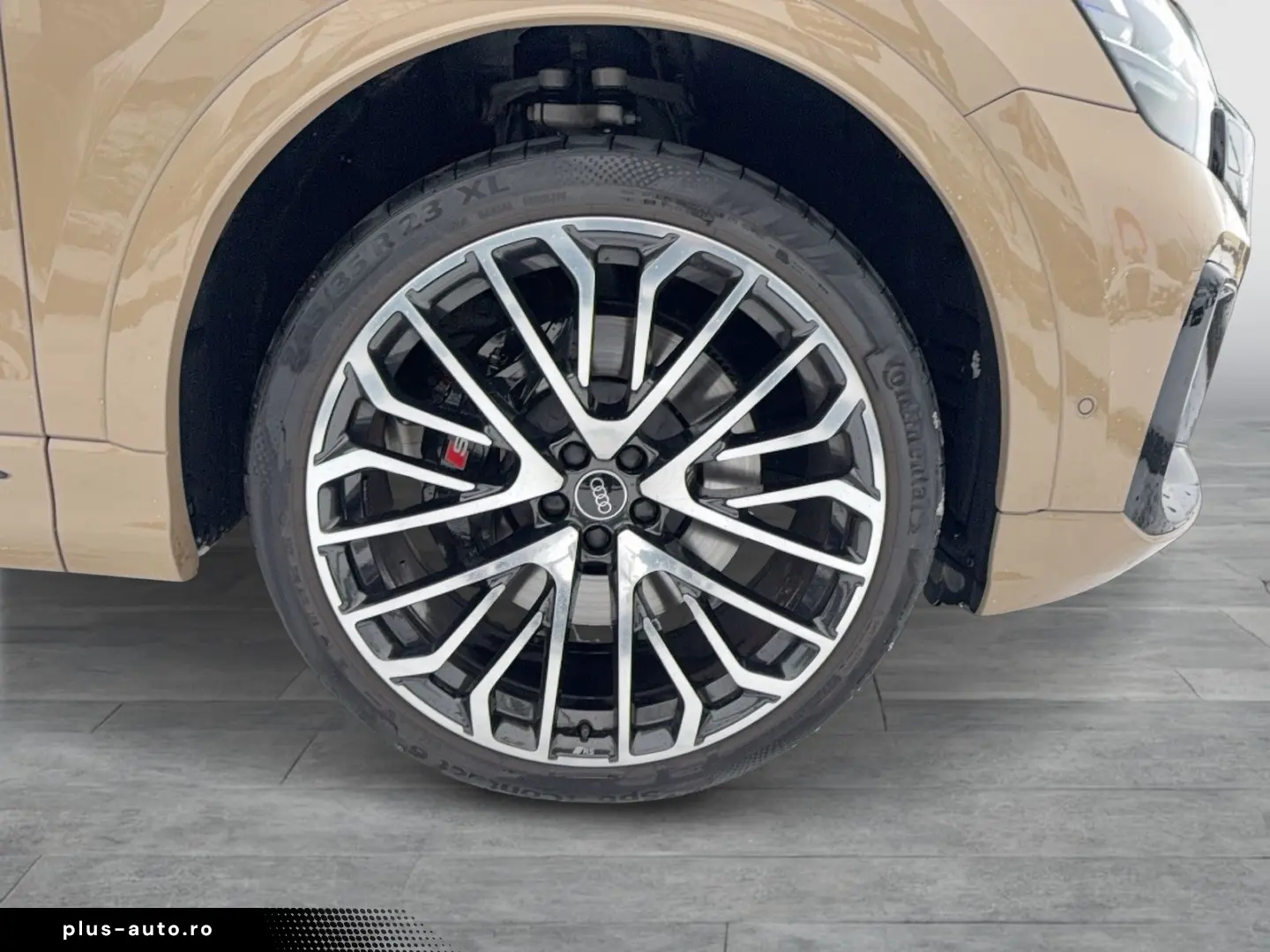 AUDI SQ8 TFSI Black  Laser Night Pano STHZ HuD AHK 360