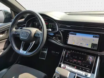 AUDI RS Q8 Navi Matrix Alu AHK B&O HUD PDC Virtual Co