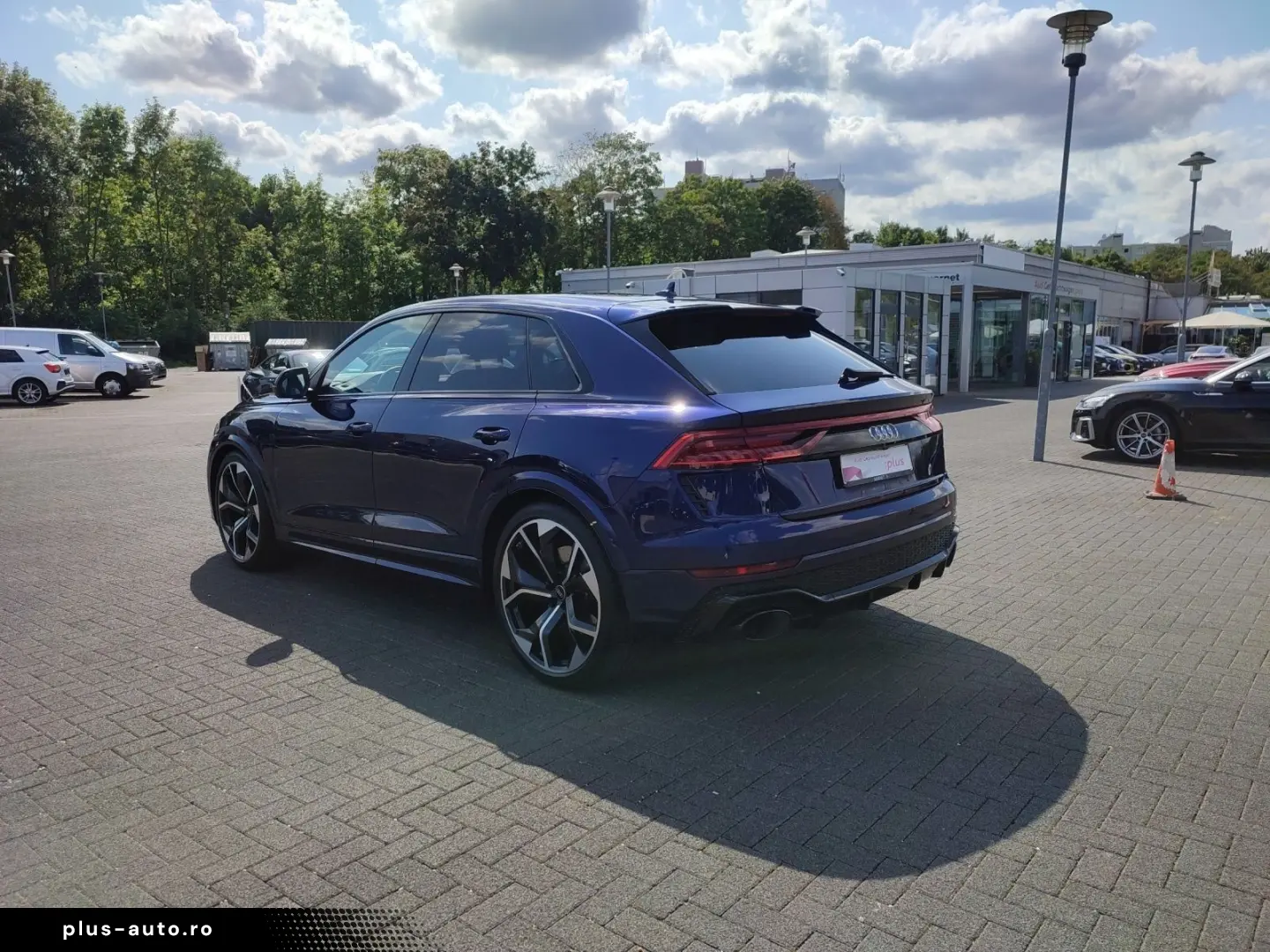 AUDI RS Q8 Navi Matrix Alu AHK B&O HUD PDC Virtual Co